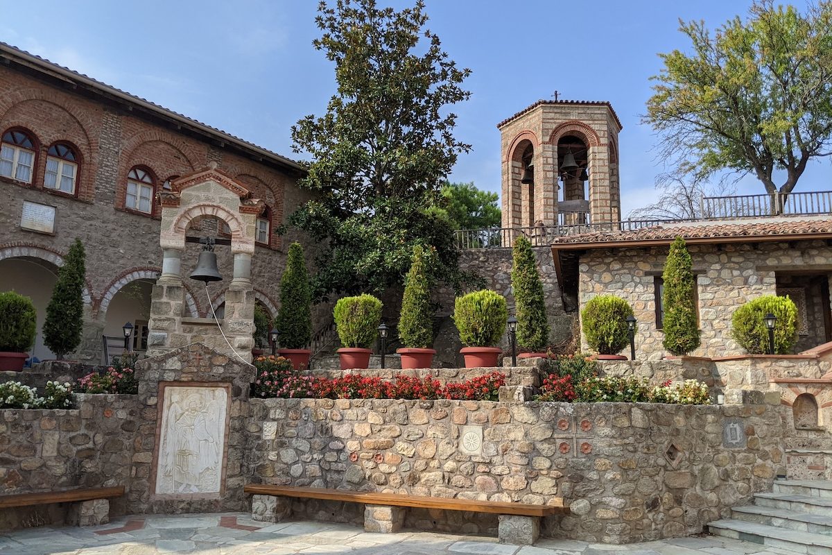 Meteora travel guide - Great Meteoron Monastery courtyard