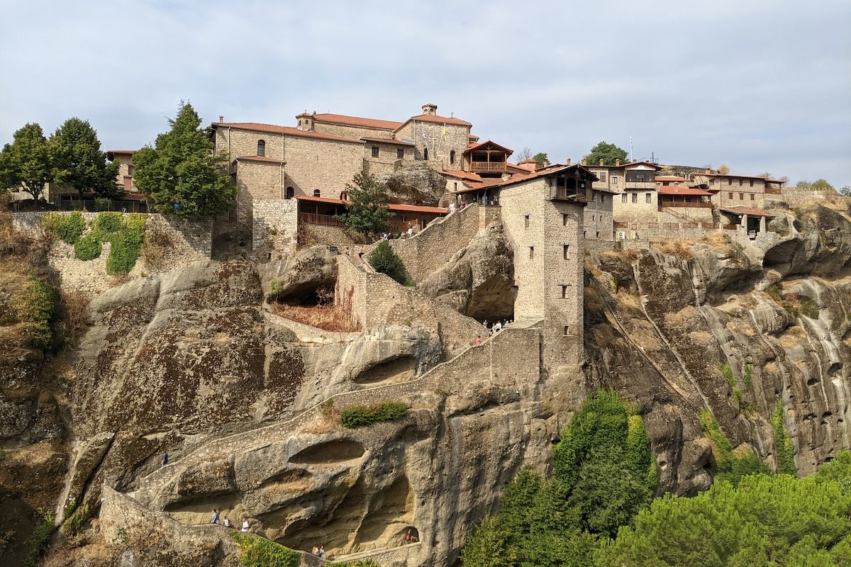 Meteora travel guide - Great Meteoron Monastery in Meteora