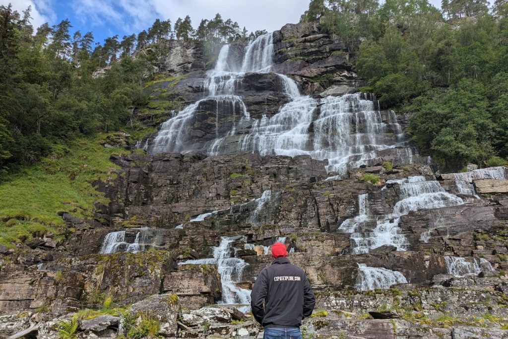 Expat Explore Best of Scandinaia & the Baltic tour photo stop at Tvindefossen