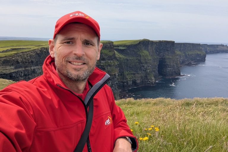 Best of UK & Ireland tour review - Expat Explore tour leader at Cliffs of Moher